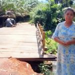 Warga Semantun Inisiatif Bangun Jembatan Yang Rusak Kadesnya Cuek
