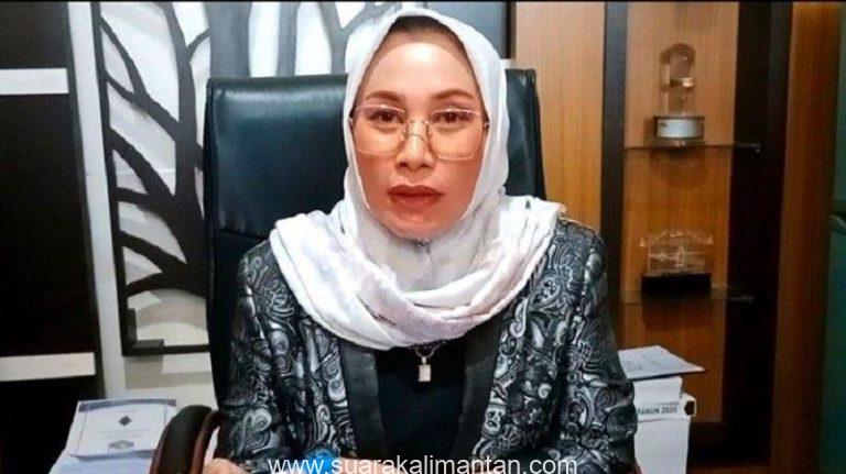 ketua-dprd-kotabaru-siwanti-imbau-warga-jauhi-judi-online-SdkMaAzCw2